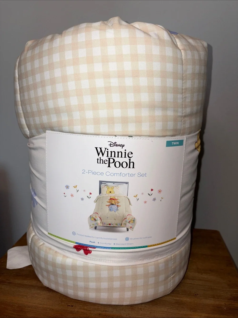 NEW Disney Winnie the Pooh Twin 2 Piece Comforter Set in Beige Gingham